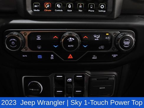 Used 2023 Jeep Wrangler Unlimited w/ Sun & Screen Package AWD/4WD image 23