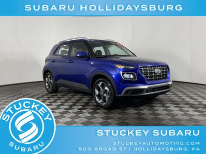 Used 2023 Hyundai Venue Limited w/ Cargo Package