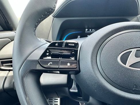 Certified 2025 Hyundai Elantra Sport FWD image 14