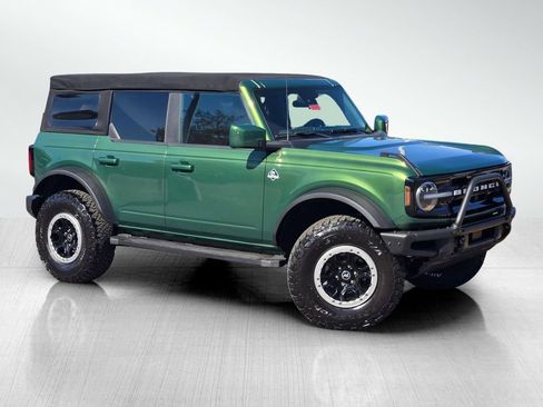 Used 2022 Ford Bronco Outer Banks w/ Sasquatch Package AWD/4WD image 1