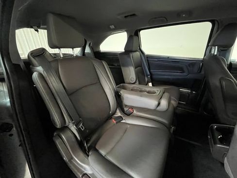 Used 2023 Honda Odyssey EX-L image 12