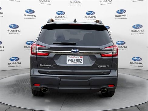 Used 2023 Subaru Ascent Premium w/ Convenience Package image 5