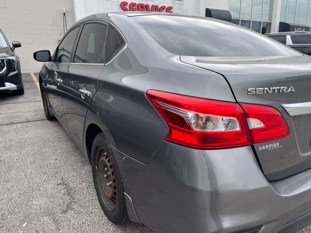 Used 2016 Nissan Sentra S FWD image 3
