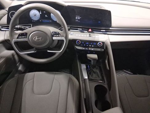 Used 2024 Hyundai Elantra SEL FWD image 20