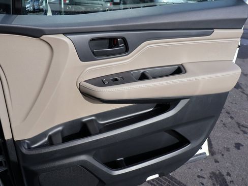 Certified 2019 Honda Odyssey EX-L image 11