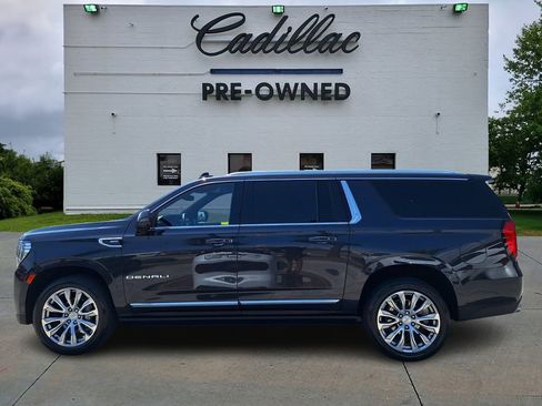 Used 2023 GMC Yukon XL Denali w/ LPO, Floor Liner Package image 6