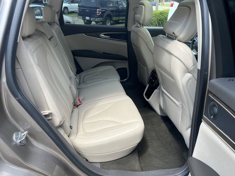 Used 2020 Lincoln Nautilus Reserve AWD/4WD image 16