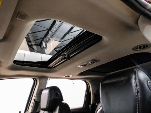 Used 2017 GMC Acadia Limited SLT AWD/4WD image 5