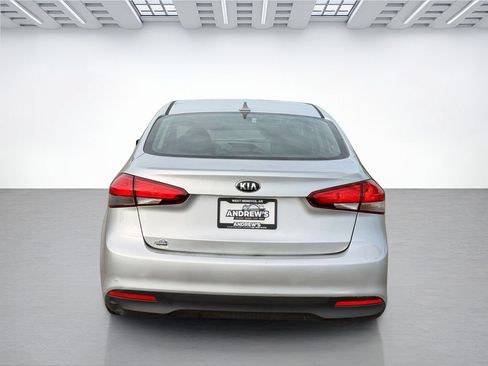 Used 2017 Kia Forte LX FWD image 6