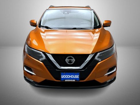 Used 2022 Nissan Rogue Sport SL w/ Premium Package AWD/4WD image 2
