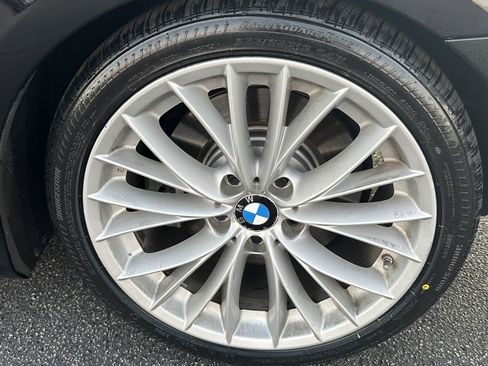 Used 2011 BMW 335i Convertible image 13