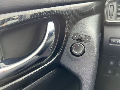 Used 2020 Nissan Rogue SL AWD/4WD image 37