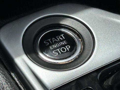 Used 2025 Nissan Sentra SV FWD image 30