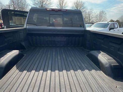Used 2024 GMC Sierra 2500 AT4X AWD/4WD image 10