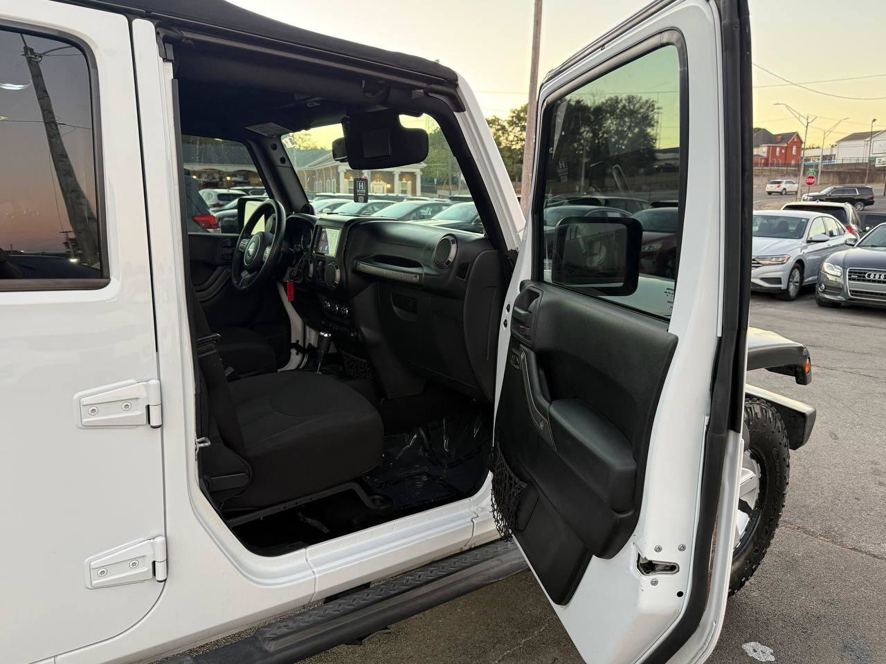 Used 2014 Jeep Wrangler Unlimited Sport w/ Quick Order Package 24S AWD/4WD image 21