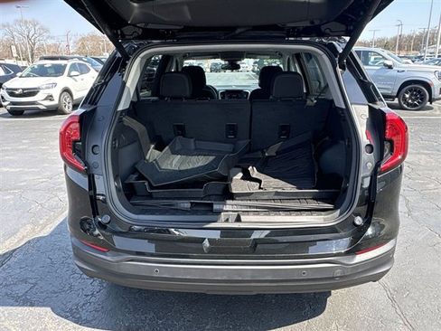 Used 2023 GMC Terrain SLE w/ Driver Convenience Package image 24