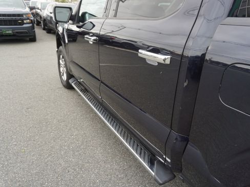 Used 2021 Ford F150 XLT w/ Equipment Group 302A High image 9