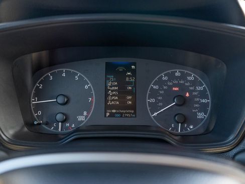 Certified 2025 Toyota Corolla Cross LE FWD image 27