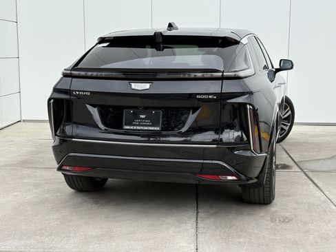 Certified 2024 Cadillac Lyriq Luxury w/ LPO, Floor Liner Package image 6