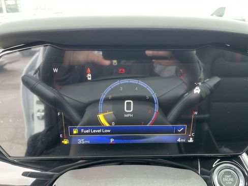 New 2026 Chevrolet Trax RS w/ Sunroof Package FWD image 15