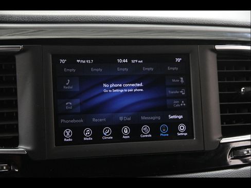 Used 2020 Chrysler Pacifica Touring-L w/ S Appearance Package FWD image 13