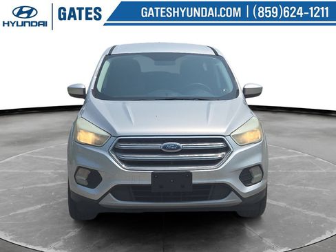 Used 2017 Ford Escape SE AWD/4WD image 4