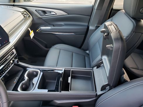 New 2026 Chevrolet Traverse LT w/ Midnight/Sport Edition image 29