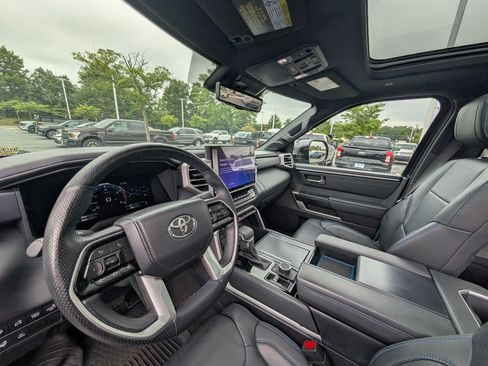 Used 2024 Toyota Tundra Platinum AWD/4WD image 14