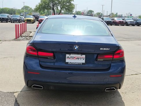 Used 2023 BMW 530i w/ Premium Package image 7
