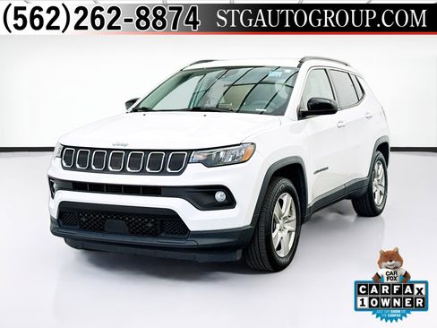 Used 2022 Jeep Compass Latitude FWD image 1