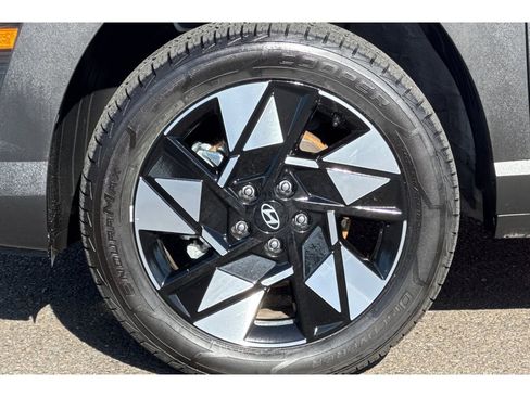 Used 2025 Hyundai Kona SEL image 28