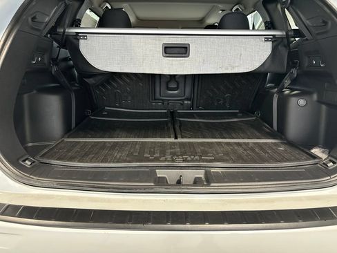 Used 2025 Mitsubishi Outlander AWD image 14