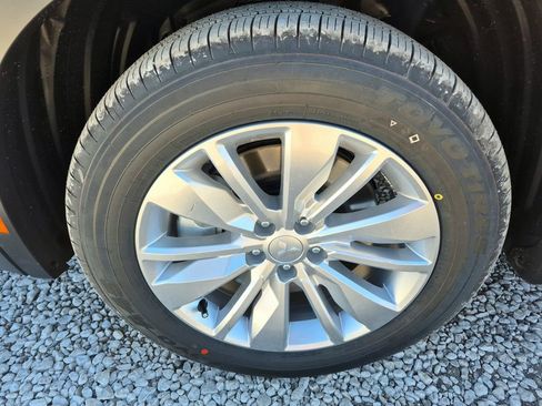 New 2026 Mitsubishi Outlander ES image 9