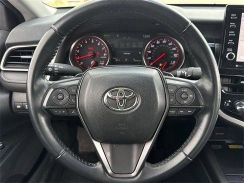 Used 2024 Toyota Camry XSE image 11