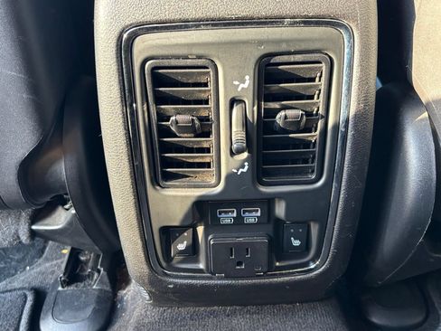 Used 2014 Jeep Grand Cherokee Overland AWD/4WD image 17