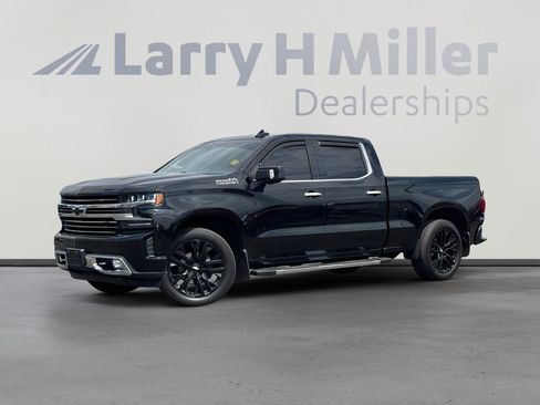 Used 2019 Chevrolet Silverado 1500 High Country w/ Technology Package AWD/4WD image 1