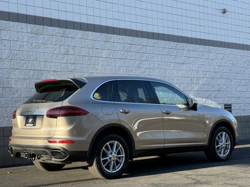 Used 2016 Porsche Cayenne image 4