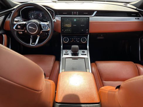 Used 2021 Jaguar XF R-Dynamic SE AWD/4WD image 14