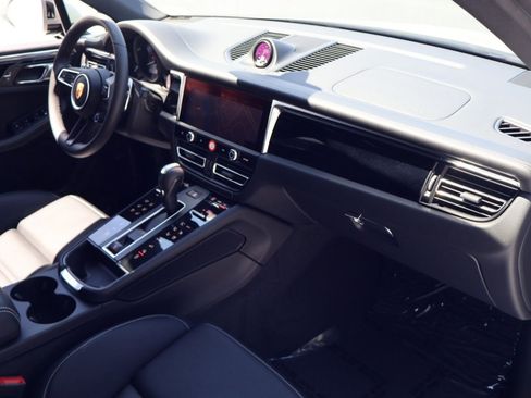 New 2026 Porsche Macan S AWD/4WD image 25