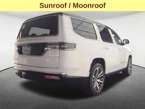 Used 2025 Jeep Grand Wagoneer 4WD image 5