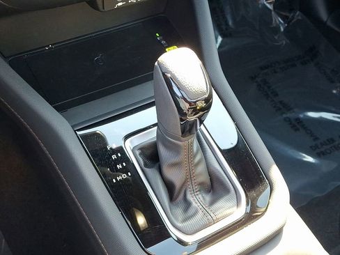 Used 2025 Subaru Forester Touring w/ Touring Package image 16