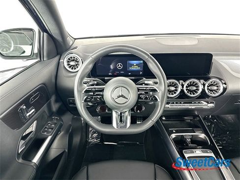 Used 2024 Mercedes-Benz GLA 35 AMG 4MATIC image 16