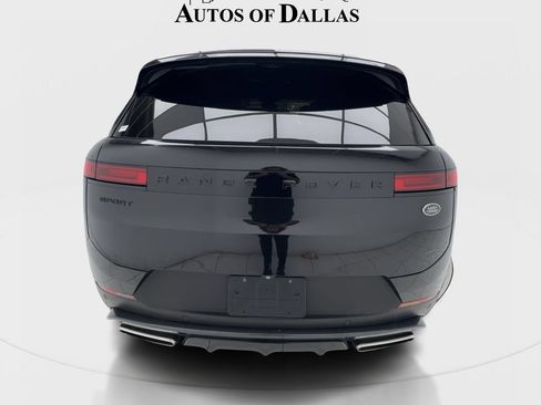 Used 2023 Land Rover Range Rover Sport SE AWD/4WD image 9