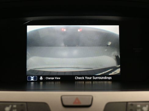 Used 2016 Honda Odyssey Touring Elite image 28