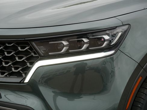 Certified 2023 Kia Sorento SX Prestige AWD/4WD image 16