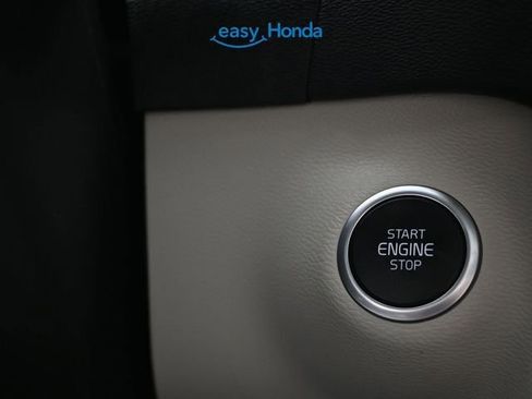 Used 2026 Volvo XC40 B4 Plus image 14