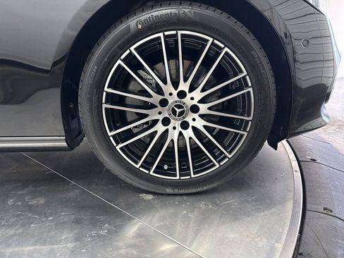 Used 2026 Mercedes-Benz C 300 Sedan image 9