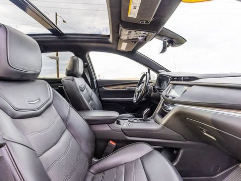 Used 2020 Cadillac XT5 Sportv w/ Platinum Package AWD/4WD image 17