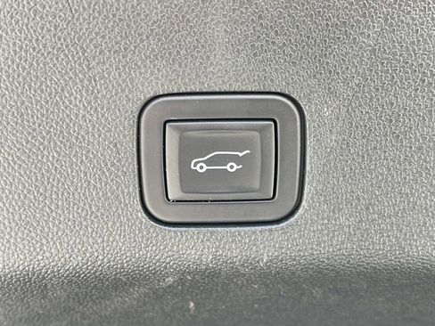 Certified 2025 Cadillac Escalade Sport AWD/4WD image 12