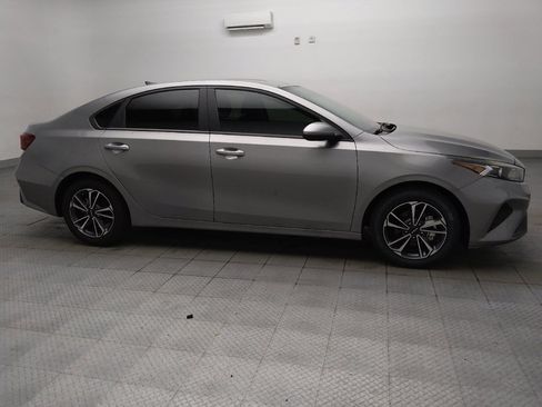 Used 2023 Kia Forte LXS FWD image 11